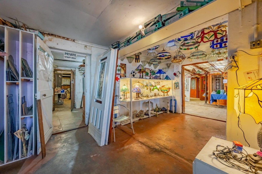 8 Bedroom Property for Sale in Lakeside Western Cape